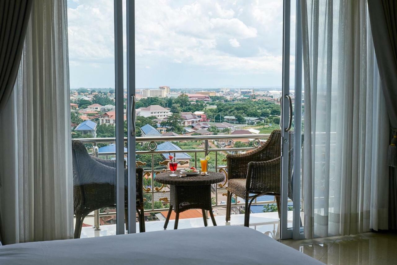 Отель Continental Plaza Vientiane Ban Nongdouang Экстерьер фото