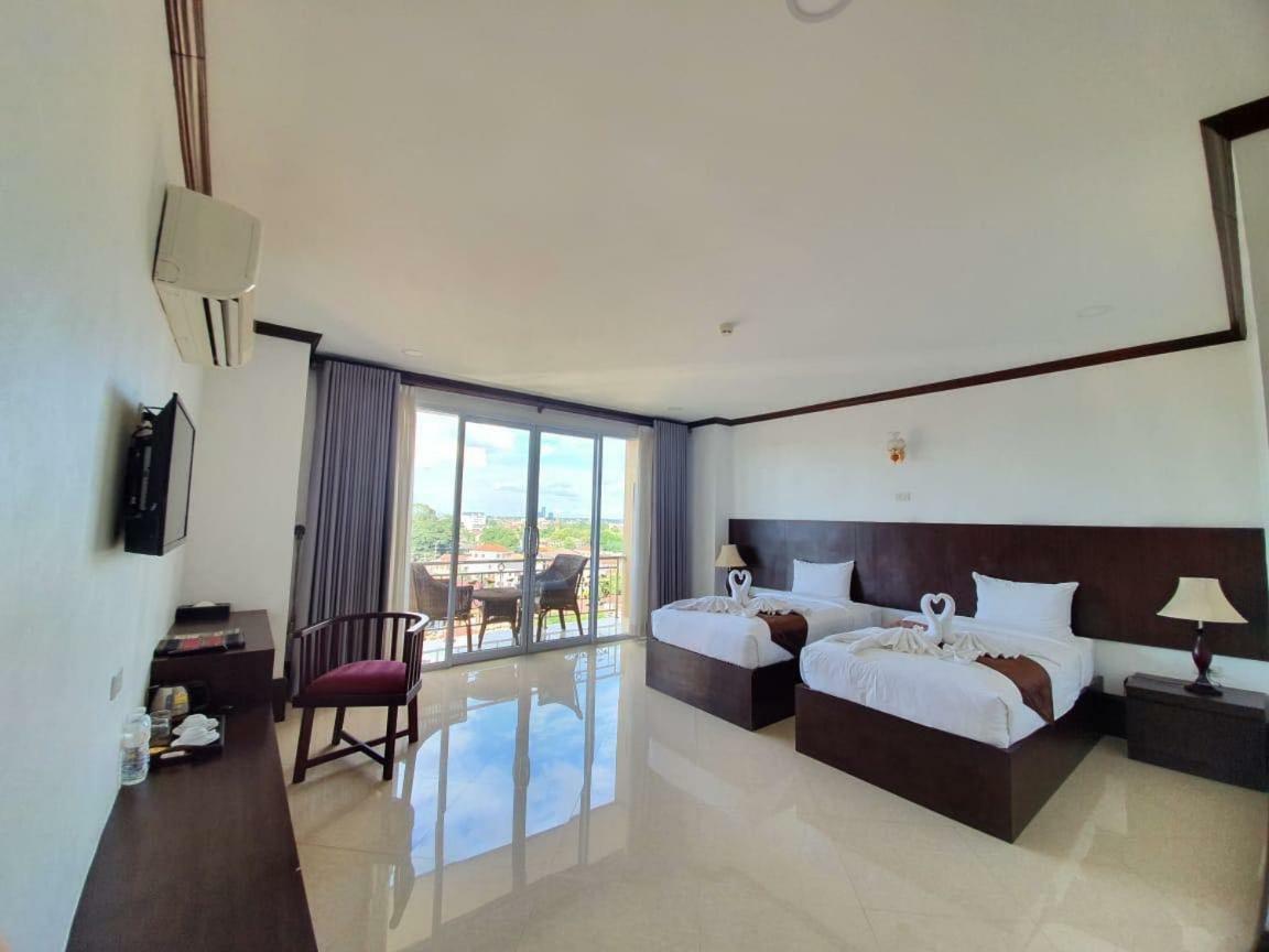 Отель Continental Plaza Vientiane Ban Nongdouang Экстерьер фото
